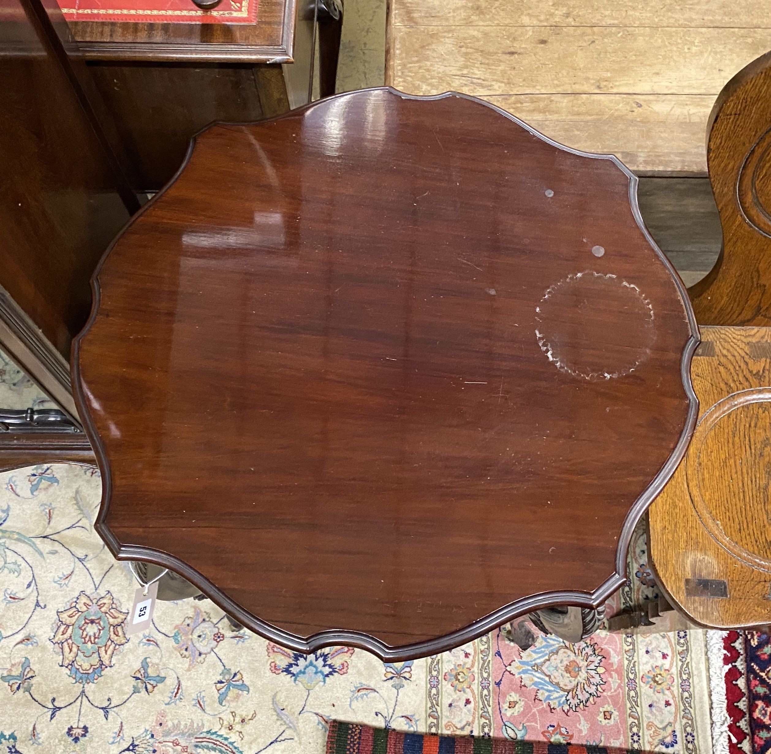 A late Victorian mahogany centre table, diameter 74cm, height 72cm